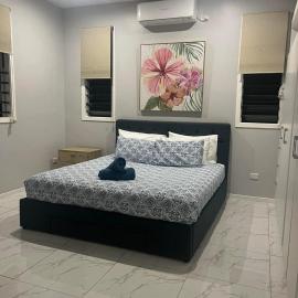 Drydens Creek Retreat, hotel a Ngatangiia
