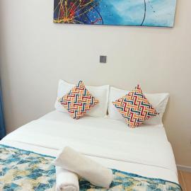 Nanic Homes Aries Studio, hotel in Marimbeti