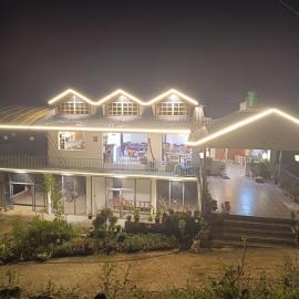 Royal Willow Bir Billing, hotel em Chauntrā