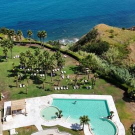 Infinity Resort Tropea, hotel u gradu Pargelija