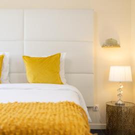 Sunny Suite by Leslodgespa - Studio moderne et coloré, proche de Bâle et de l'aéroport، فندق في بلوتزهايم