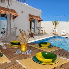 Villa With Swimming Pool Without Vis-à-Vis -Tezdaine Midoun, Hotel in Temlale