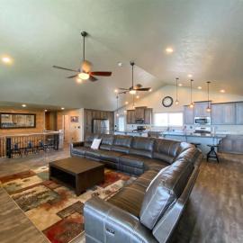 The Beach House II, New Home, Oversized Kitchen, hotel a Garden City