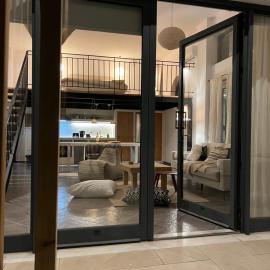 Evas Urban loft 1 CLOSE TO PYTHAGOREIO, ξενοδοχείο στη Χώρα