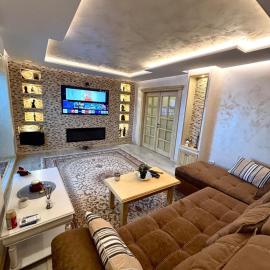 Ankh of Luxuria, hotel u gradu Ploešti