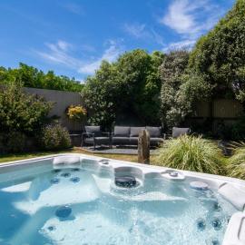Close to Beach, Spacious, Outdoor Living - KK00379