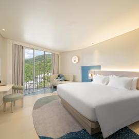 Centara Karon Resort Phuket, hotel a Karon