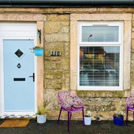 Tin Lid Cottage - cosy ground floor flat