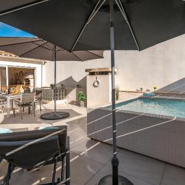 Villa Pare Vives 77 by Sealand Villas, hotel Pollençában