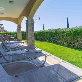 Lovely Ground Floor Apartment Pomos with Private Garden and Communal Pool - Aphrodite Hills Resort