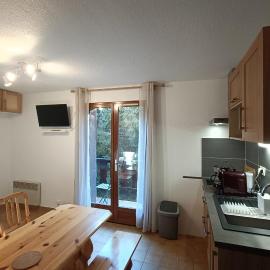Cozy apartment in Albiez-Montrond near the slopes, hotel in Albiez-Montrond