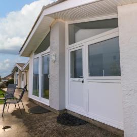 Chalet 22, hotel in Swansea