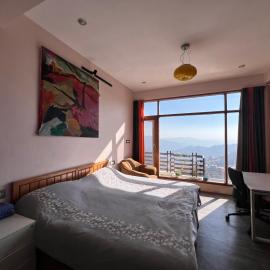 2 BHK Valley View Residence, hotel in Shimla
