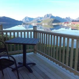 Fredvang Seahouse, apartment A, hotel u gradu Fredvang