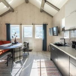 Madelhea Cabin- Seaview Lodge, Hotel in Reine