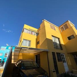 Casa amoblada para 8 personas, hotel a Calama
