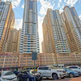Elegent 2BHK next to the beach with pool,gym,garden,kids play area,learning centre,shops,cafe,restaurants, хотел в Аджман