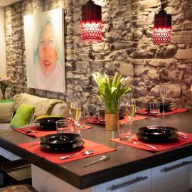KingstonStays Spacious Historic Downtown Stableman's House Loft, Hotel in Kingston