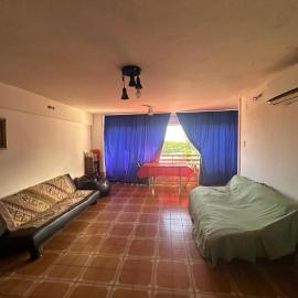 Apartamento frente al mar en Tanaguarenas: Caraballeda'da bir otel