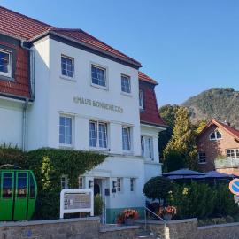 Hotel Garni Haus Sonneneck, hotel a Thale