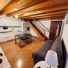 Riso e Latte Casa Vacanze, hotell i Pisogne