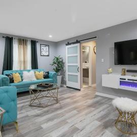 Ellis Hideaway