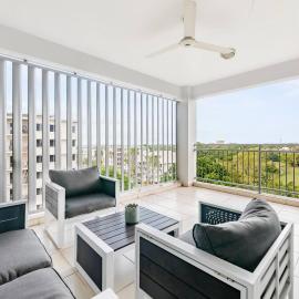 Tropical Horizons - Chic Family Stay with Pool