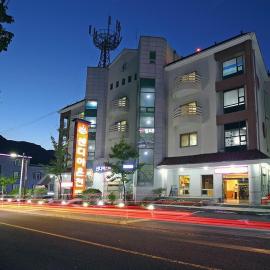 Ulsan Yeongnam Alps Sandia Oncheon, hotel en Ulsan