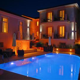 Korina Gallery Hotel, מלון בואטי