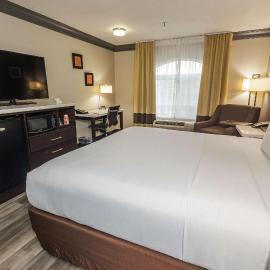 Comfort Inn & Suites Near Universal - N Hollywood - Burbank, viešbutis Los Andžele