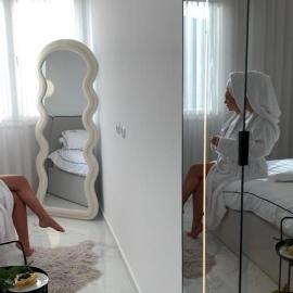 Home DeLuis, hotel a Gramsh