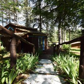 Chalet au Lac de Goulens avec piscine commune - 2 adultes et 3 enfants