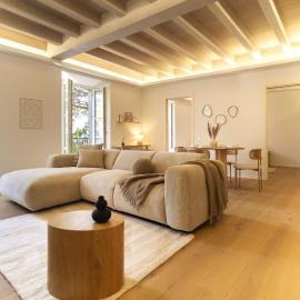 Luxury flat by the lake