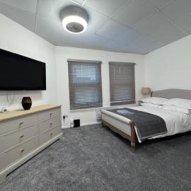Modern Studio Flat in Bramhall