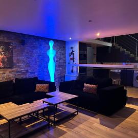Loft cosy, hotel di Suresnes