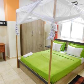 Villa Louis T2 ou T3 Appartements-toutConfort avec1 Ch ou 2 Ch Salle de BainWC SalonCuisineEquipéeCentreVilleDe Diego-SuarezMADAGASCAR, hotel a Antsiranana