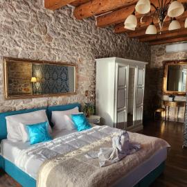 Boutique Vila Marijini Dvori, hotel in Tribunj