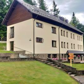 Karmelitański Dom Gościnny, hotel in Zawoja