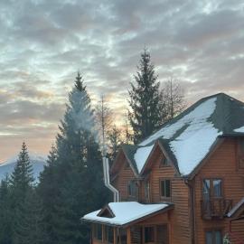 Highland, hotel en Yablunytsya
