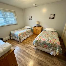 Laura's Lodge, hotel i Saskatoon
