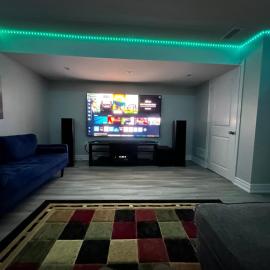 Ravine Retreat - 3RM Suite, 2BD, 1 WR, Pool, Sauna, hotel di Whitby