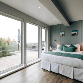 Cliff Cottage - Luxurious Seaview Retreat