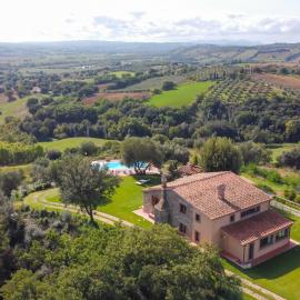 CASALE OMBRONE 11, Emma Villas