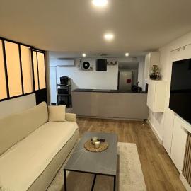 Appartement au port de Nice, proche des plages, hotel v Nice