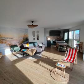 Appartement spacieux de standing CALAIS PLAGE، فندق في كاليه