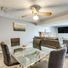 12 Mi to Dtwn St Louis: Family Home w/ Fireplaces!