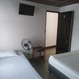 Hostal don Frank, hotel in San Carlos