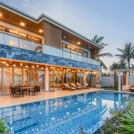 The Five Stars Villa 6 Bedrooms Beachfront