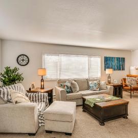 11 Mi to Burney Falls: Charming Home w/ Fireplace, хотел в Burney