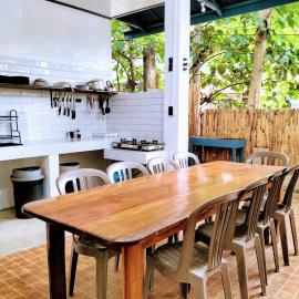 Full House, hotel in El Nido
